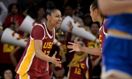 JuJu Watkins, No. 9 USC envía al No. 2 UCLA a la primera derrota en la revancha