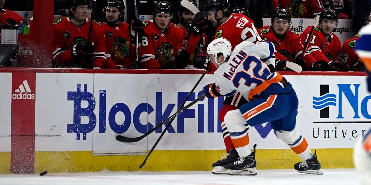 Kyle MacLean debuta en la NHL frente a su padre