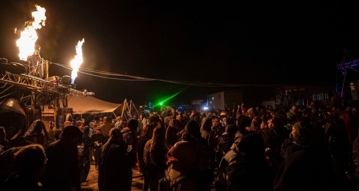 La Guardia Civil estrecha el cerco a la 'rave' de Murcia |  España