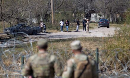 La muerte de tres migrantes en la frontera eleva la tensión entre el Gobierno de Biden y Texas |  internacional