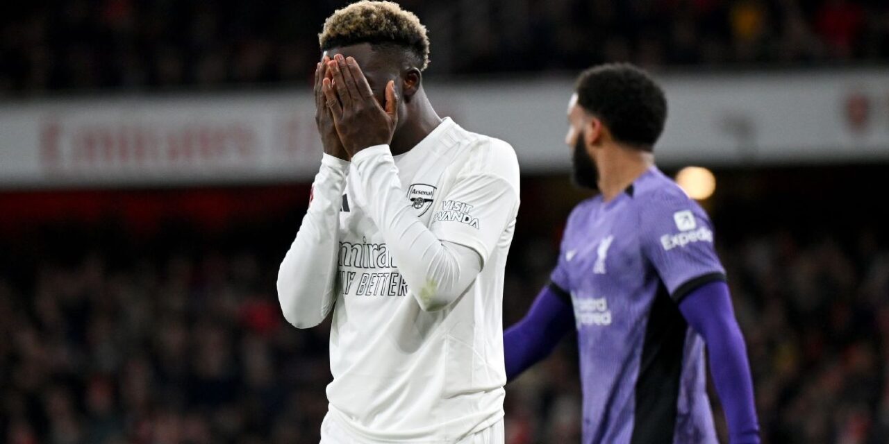 La salida del Arsenal de la Copa FA demuestra que deben fichar pronto a un delantero
