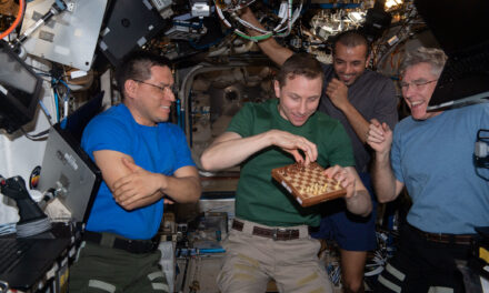 La tripulación de la Expedición 69 y tres astronautas de la NASA compartirán los aspectos más destacados de la misión
