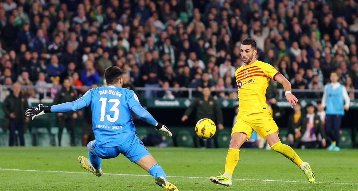 La valentía avala al Barça en el Villamarín |  Fútbol |  Deportes
