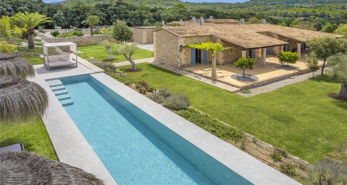 Las tres casas de la semana: de una casona mallorquina de 7,5 millones a un ático en Marbella por 22 millones |  Negocios
