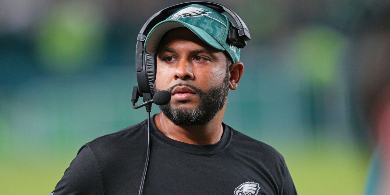Los Eagles supuestamente despiden al coordinador defensivo degradado Sean Desai