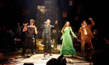 Los Javis montan en Madrid una brillante y enloquecida 'rave' para celebrar el éxito de 'La Mesías' |  Cultura