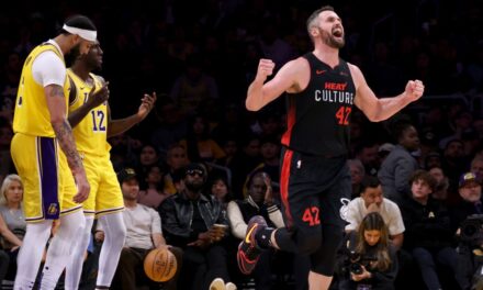 Los Lakers reflexionan sobre cómo 'enviar correctamente' después de la última derrota ante el Heat