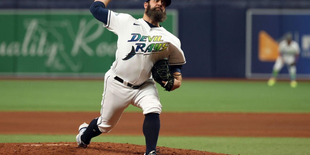 Los Rays cambian a Andrew Kittredge a Cards y obtienen a José Caballero de M’s