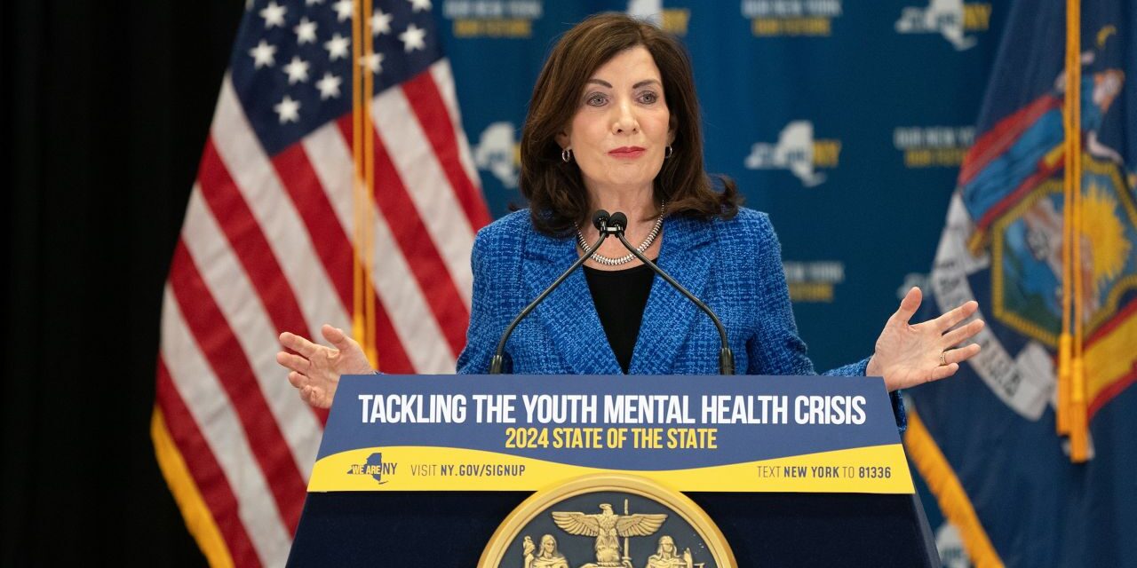 Los defensores discuten el plan de Hochul para abordar la salud mental
