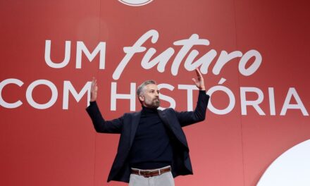 Los socialistas de Portugal encumbran a una nueva generación para cerrar el trauma de la dimisión de Costa |  internacional