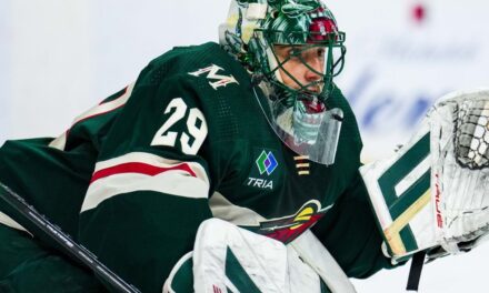 Marc-Andre Fleury solo ocupa el segundo lugar en victorias de todos los tiempos