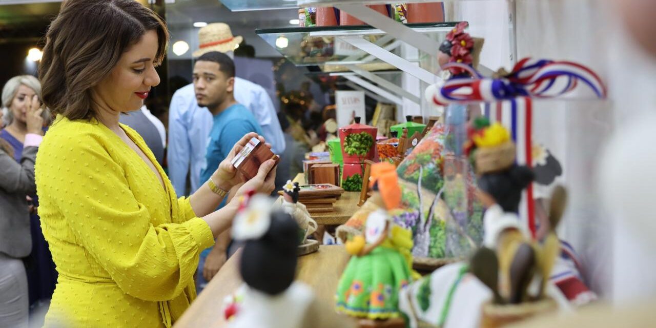 Marca artesanal Manos Dominicanas se exhibirá en FITUR