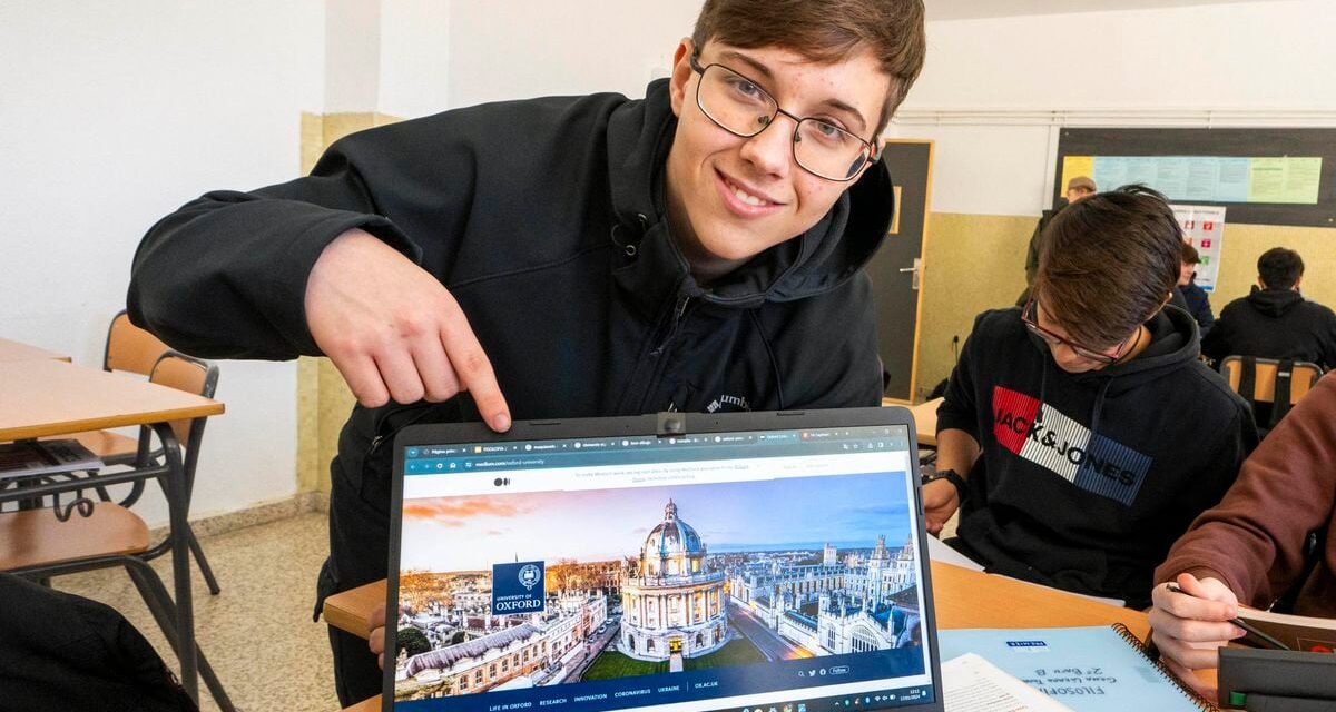 Miguel Donaire: El estudiante granadino de altas capacidades que ingresará en Oxford con 16 años: “Fui un autodidacta dentro de la clase” |  Educación