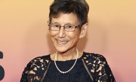 Muere la estrella de TikTok de 'Cocinando con Lynja' a los 67 años
