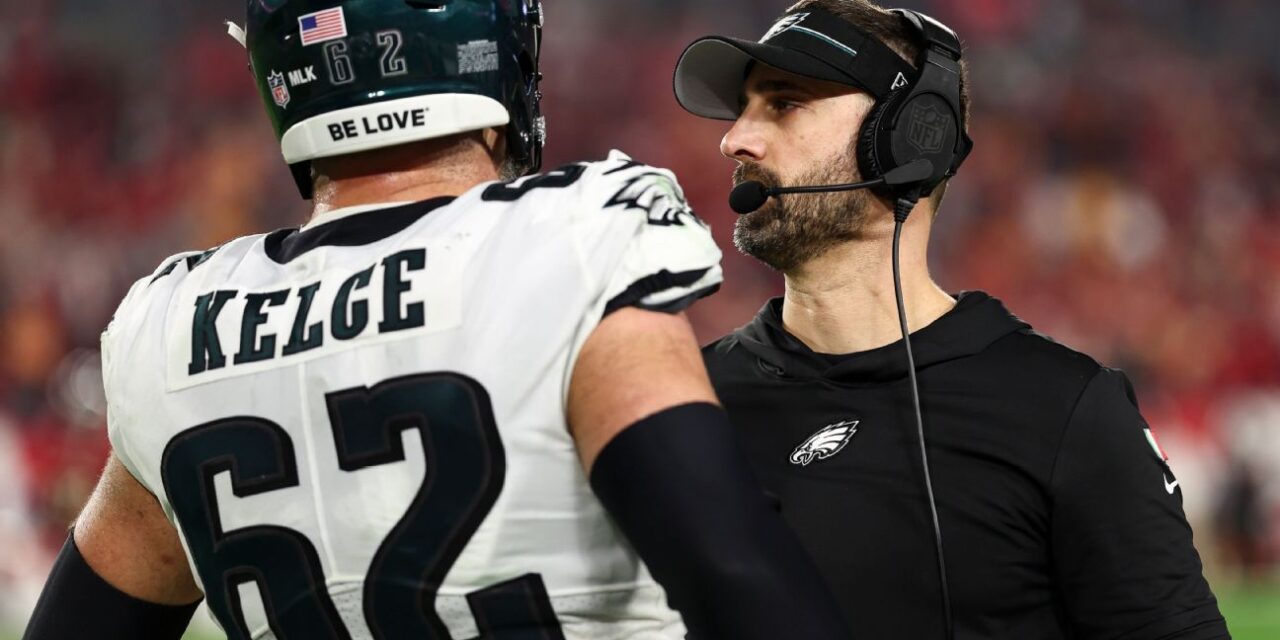 Nick Sirianni y los Eagles enfrentan preguntas después del colapso al final de la temporada y la salida de los playoffs