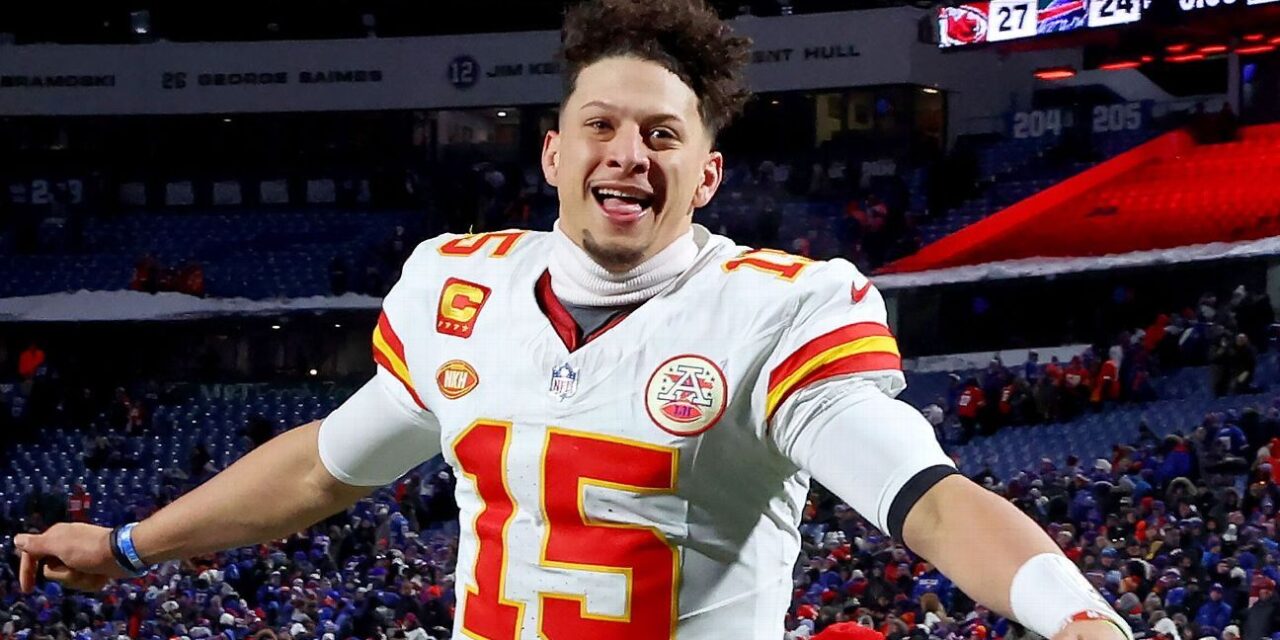 Patrick Mahomes y los Chiefs disfrutaron del 'desafío' de ganar como visitantes a los Bills