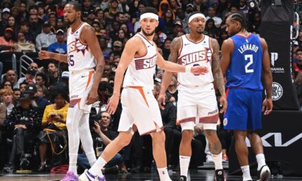 Por qué los Phoenix Suns no están preocupados a mitad del camino