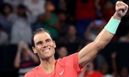 Rafael Nadal gana el primer partido individual competitivo en un año