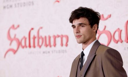 ’Saltburn': El olor del agua de la bañera de Jacob Elordi, la inspiración para las nuevas velas aromáticas que arrasan en internet |  Gente