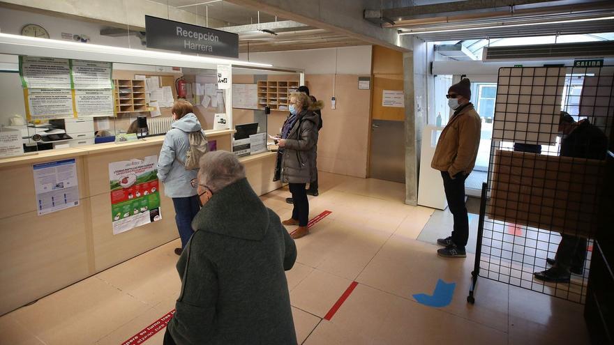 Salud descarta de momento instalar las 'autobajas' de tres días en Navarra
