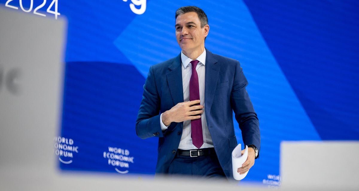 Sánchez carga en Davos contra el discurso neoliberal y reclama a las empresas que ayuden a defender la democracia |  Economía