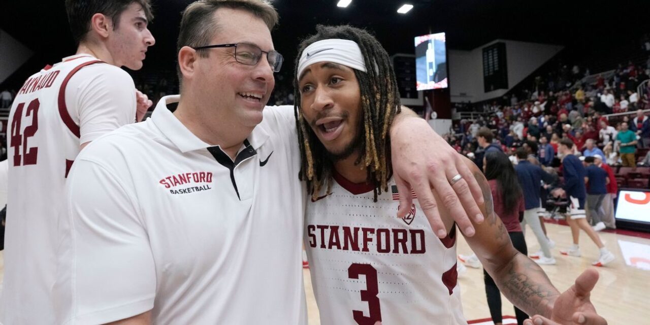 Stanford logra récord escolar con 16 triples y sorprende al No. 4 Arizona