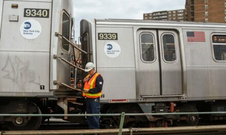 Tren F se descarrila en Coney Island: funcionarios