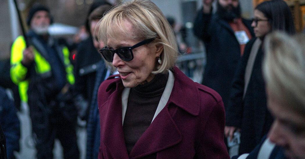Trump podría testificar el lunes en un caso de difamación presentado por E. Jean Carroll