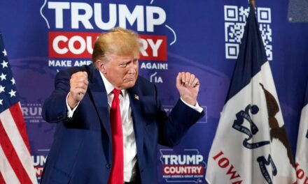 Trump regresa a Iowa a 10 días de los caucus