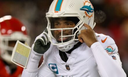 Tua Tagovailoa y los Dolphins 'a fuego lento' tras la derrota ante los Chiefs