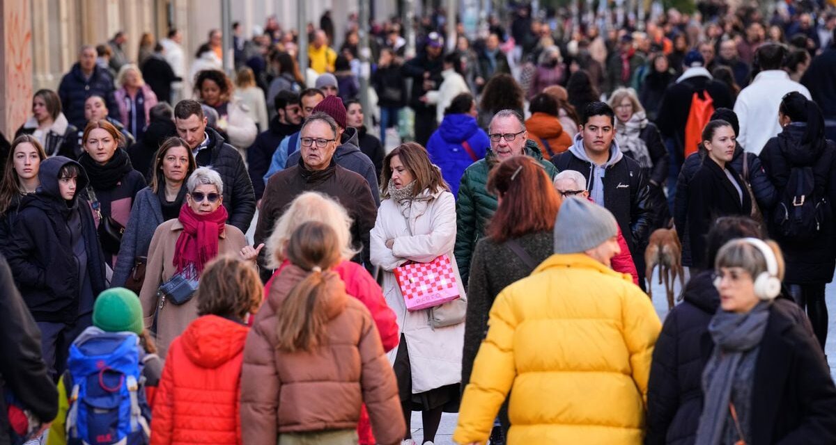 Un 44,1% de los hombres cree que la promoción de la igualdad ha llegado tan lejos que ahora se les discrimina a ellos |  sociedad