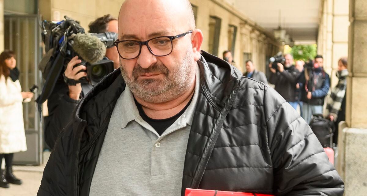 Un exchófer de la Junta de Andalucía ratifica que gastó en cocaína y fiestas parte de 900.000 euros de fondos públicos |  España