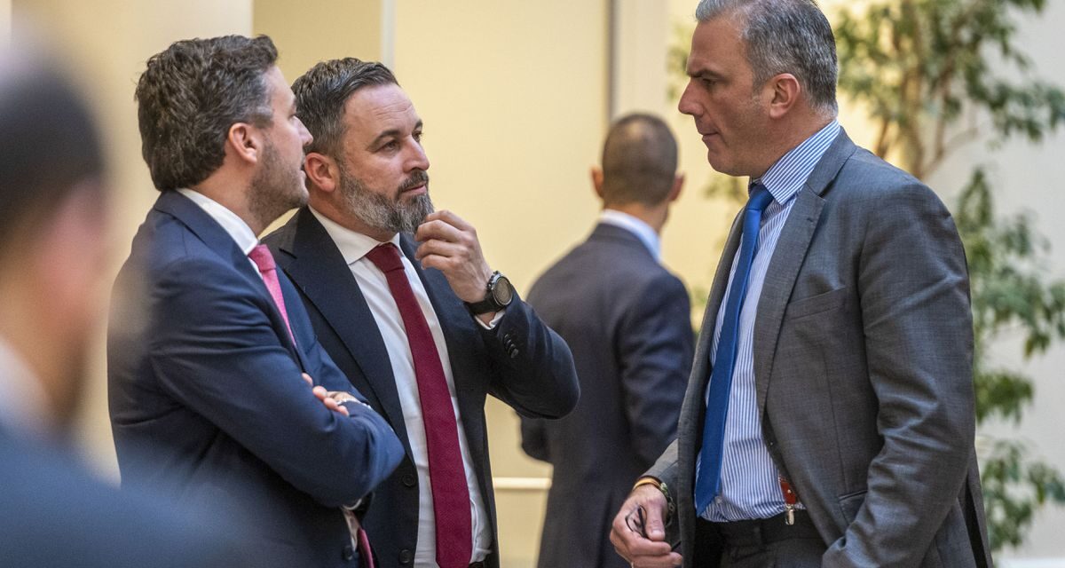 Vox: Abascal integra a Ortega Smith en su lista para dirigir Vox y se asegura no tenerlo como rival |  España