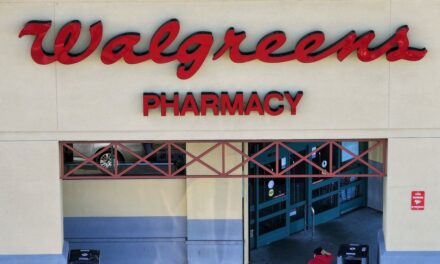 Walgreens pagará a Humana 360 millones de dólares para resolver disputa sobre precios de medicamentos
