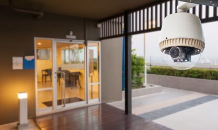 Puertas con 'buzón de voz' y que se abren solas: tecnología 'low cost' para evitar robos en casa |  Tu Tecnología |  El País