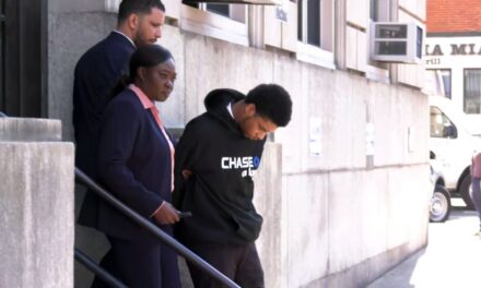 Hombre arrestado por apuñalamiento fatal en Park Slope, dice la policía