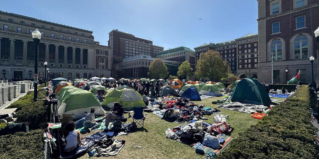 Columbia inicia suspensiones por desafiar la fecha límite para acampar
