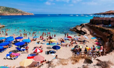 El turismo cierra el mejor primer trimestre de su historia con 16 millones de llegadas |  Economía
