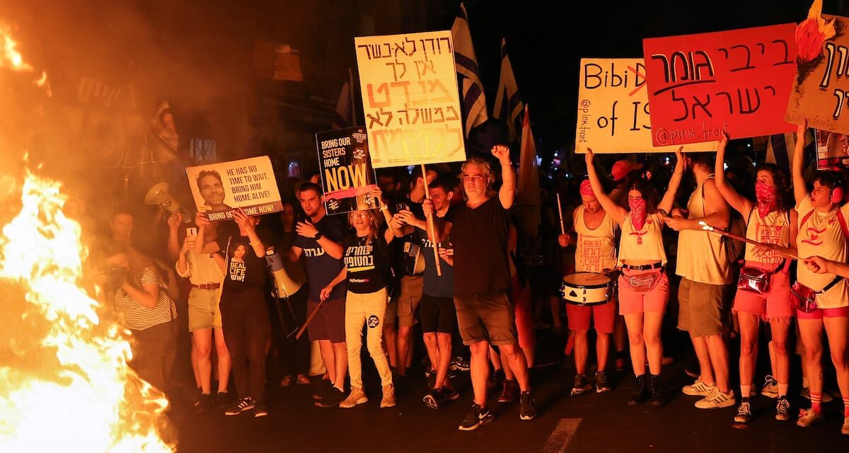 Guerra entre Israel y Gaza, en directo |  Decenas de millas de israelíes vuelven a tomar las calles contra Netanyahu |  internacional