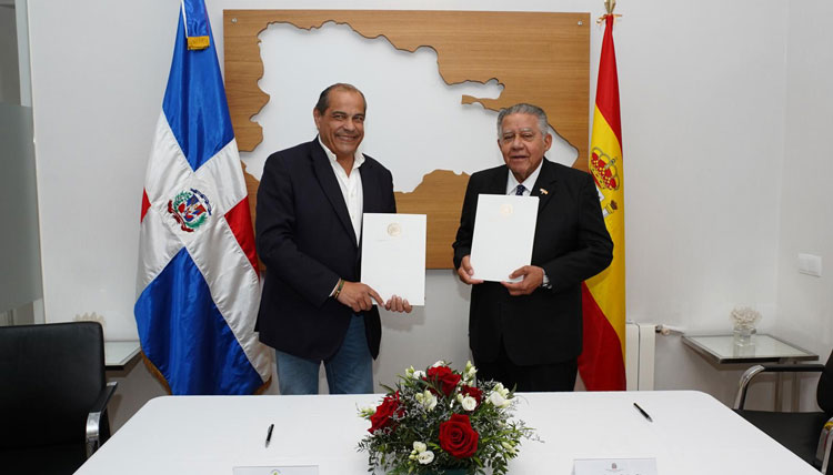 La Embajada Dominicana refuerza su colaboración con entidades españolas
