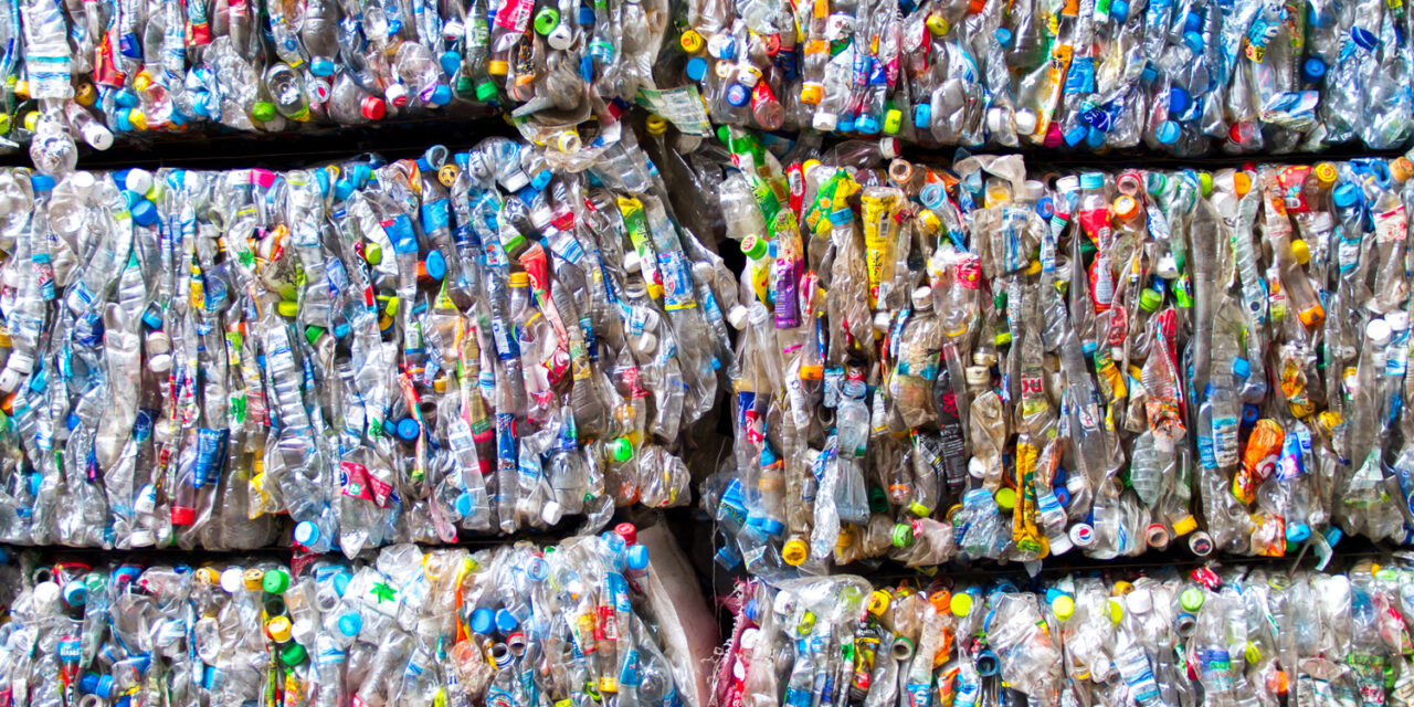 Cómo aumentar la tasa de reciclaje de plásticos | MIT News