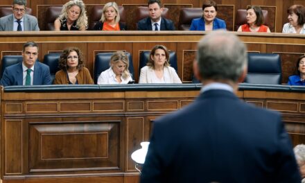 Última hora de la actualidad política, en directo | El PP pide el despliegue de las Fuerzas Armadas para contener la llegada de inmigrantes |  España